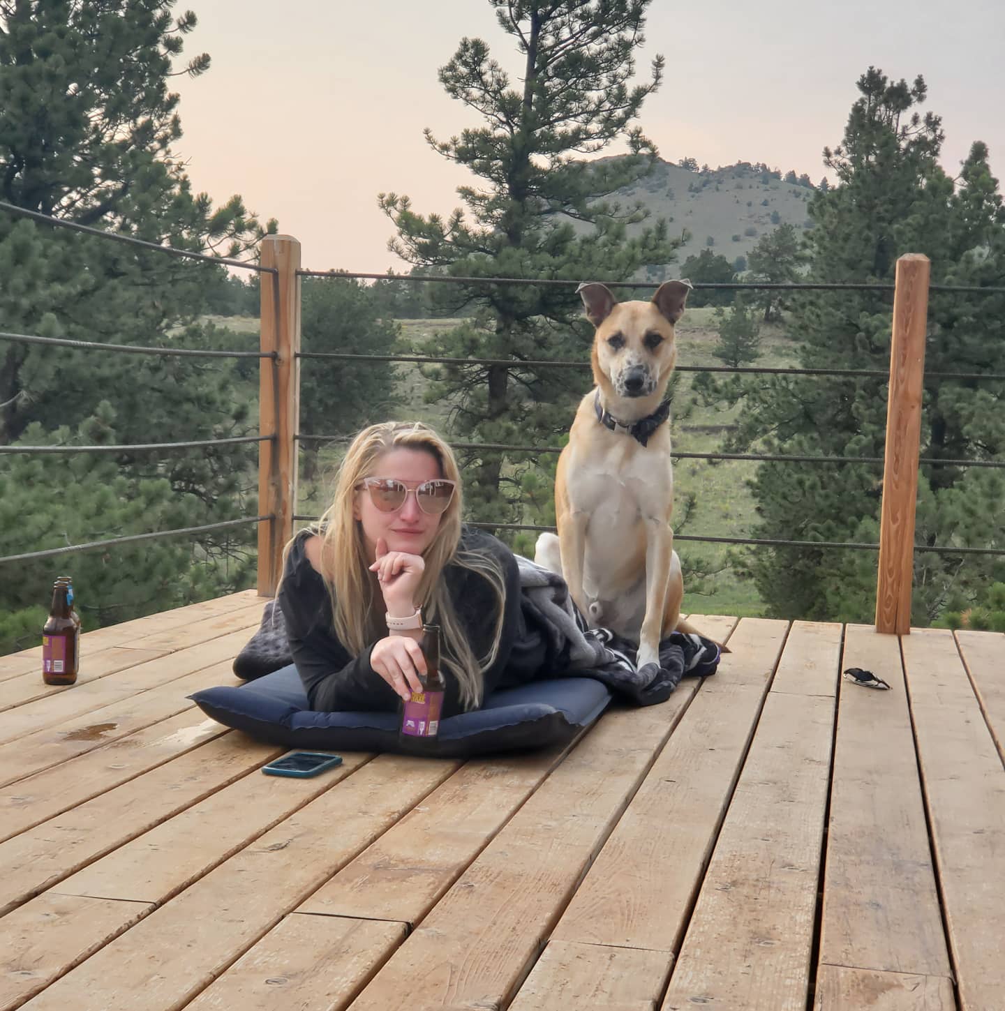 Spent a weekend with @nck237 @the_rouxgarou and Scarlett (not pictured) in a cabin up in the Sangre de Cristo mountains! We hiked, watched the meteor shower, and saw a black bear cub !I love this picture because it looks like a mob family photo .