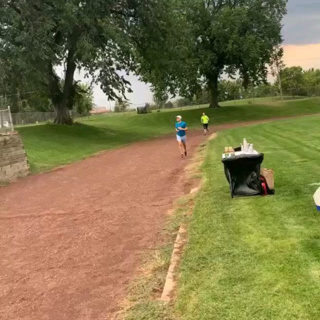 Last Wednesday did a beer mile with @tamas.pasztor1 and Bobby. My official time was 9:41! There's some contention about being disqualified because of residual beer in one of my cans but I swear they were empty ;)