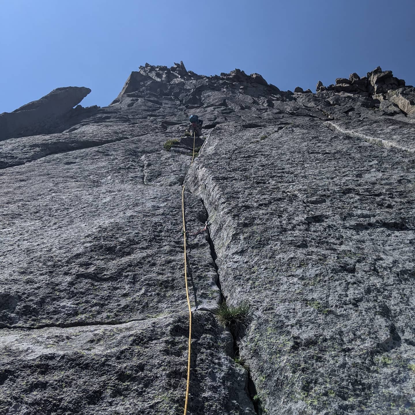 I give the North ridge of spearhead 2 thumbs up .8ish pitches of 4th class to 5.6, 10 miles and 3k feet, with 13 hours moving time. W/ Richard.Absolutely amazing views. There's endless climbing/skiing/ice climbing routes in this area. I'm definitely coming back.